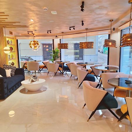 Hotel Suites Moma Centro Villanueva de la Serena Kültér fotó