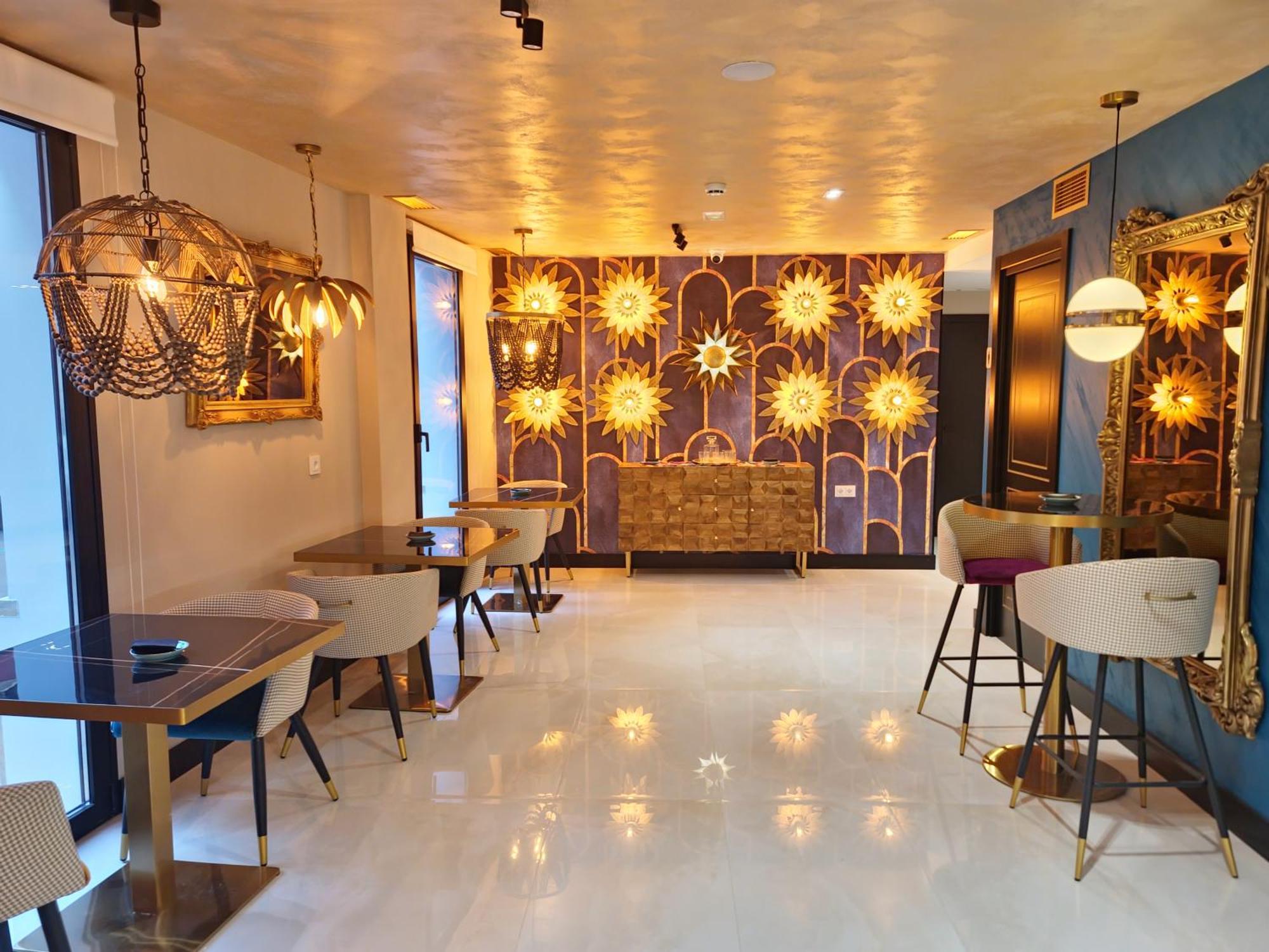 Hotel Suites Moma Centro Villanueva de la Serena Kültér fotó