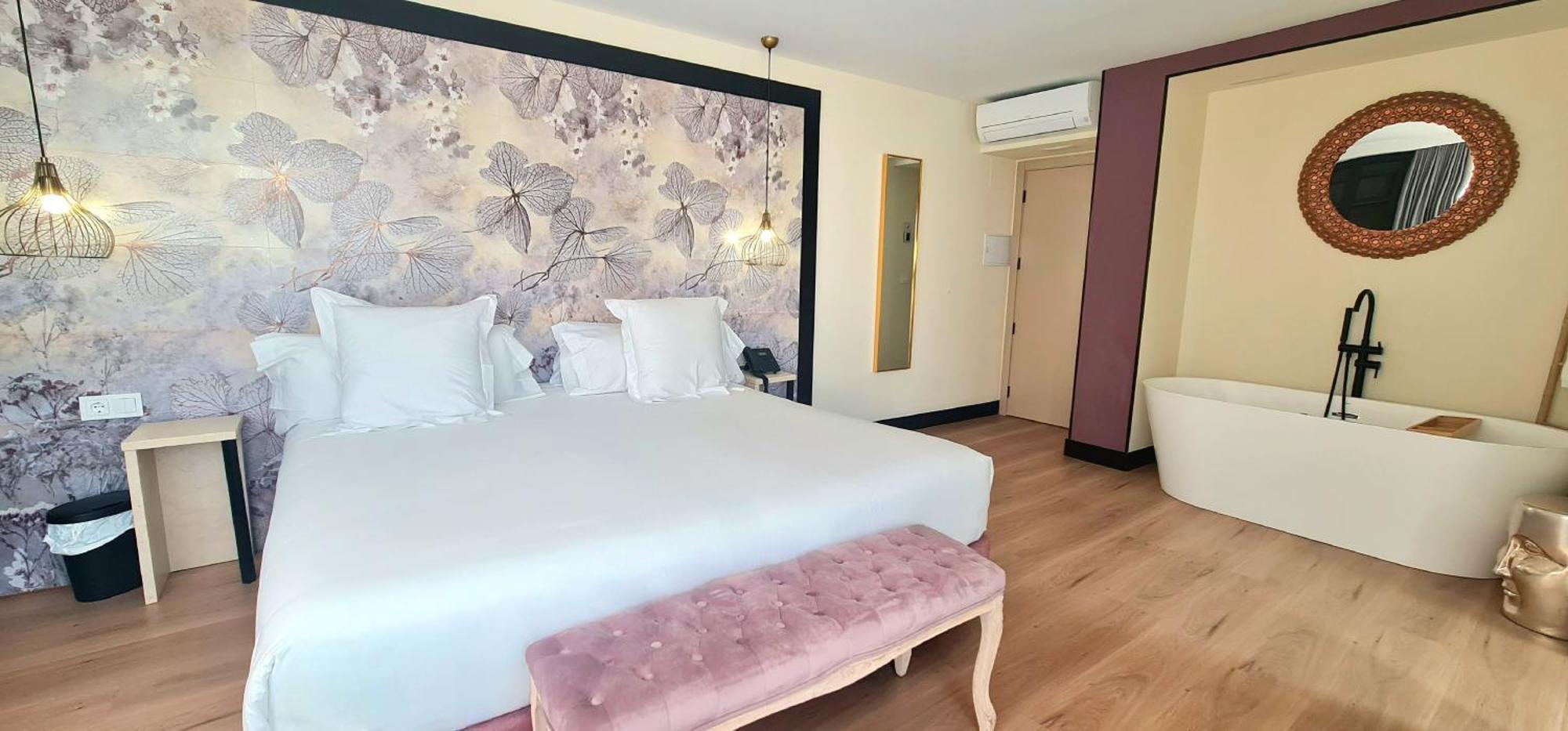 Hotel Suites Moma Centro Villanueva de la Serena Kültér fotó