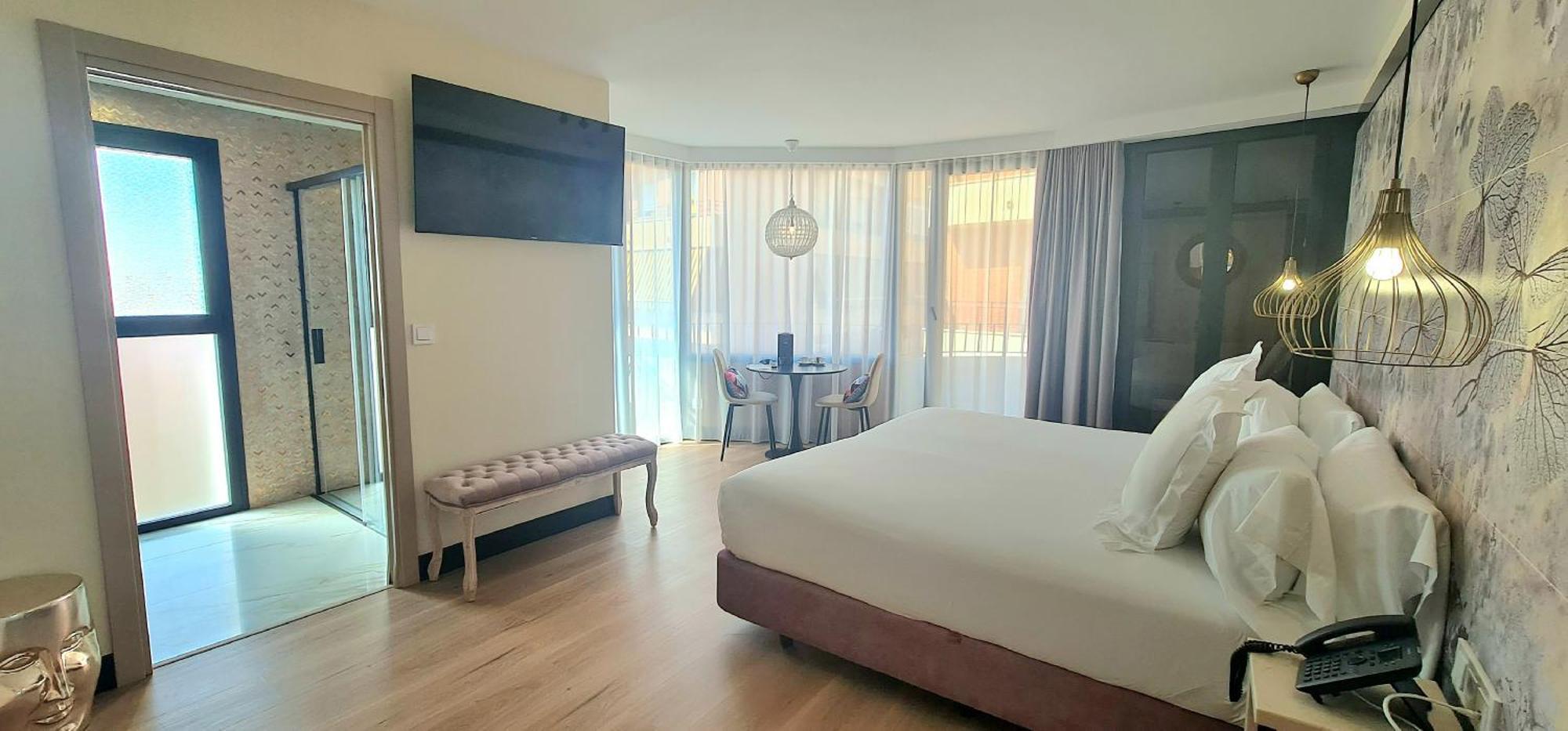 Hotel Suites Moma Centro Villanueva de la Serena Kültér fotó