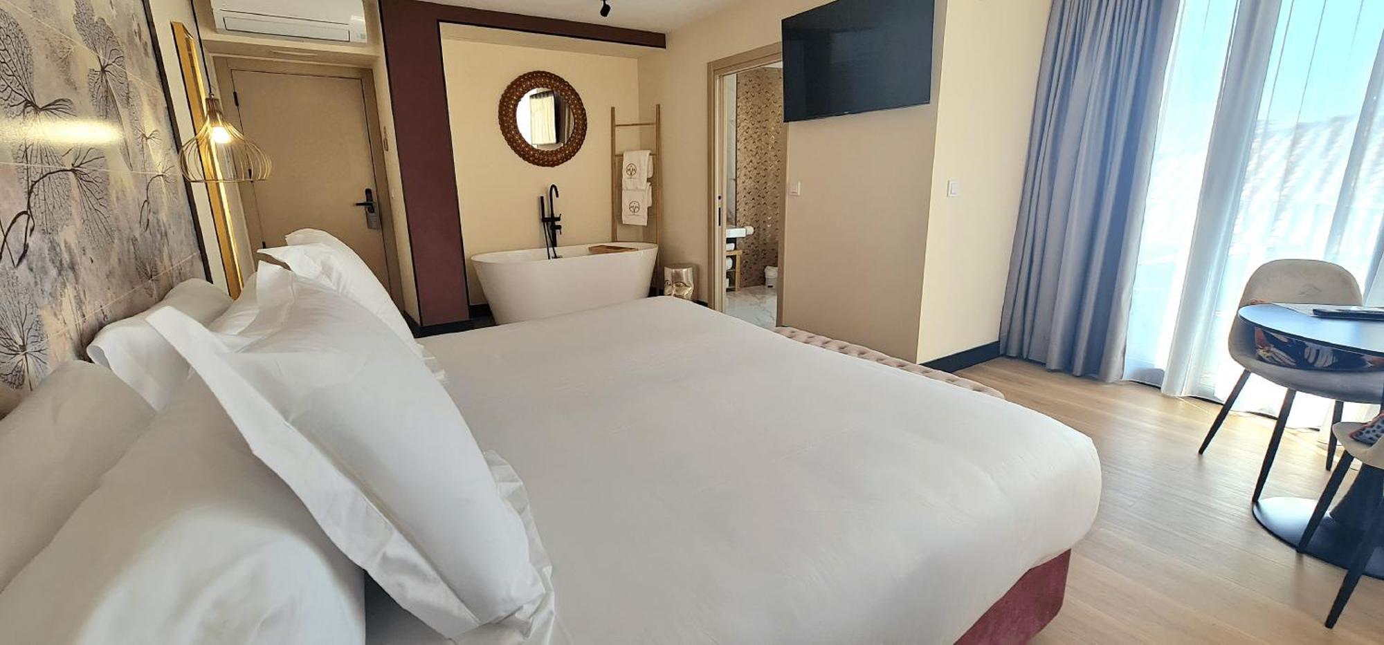 Hotel Suites Moma Centro Villanueva de la Serena Kültér fotó